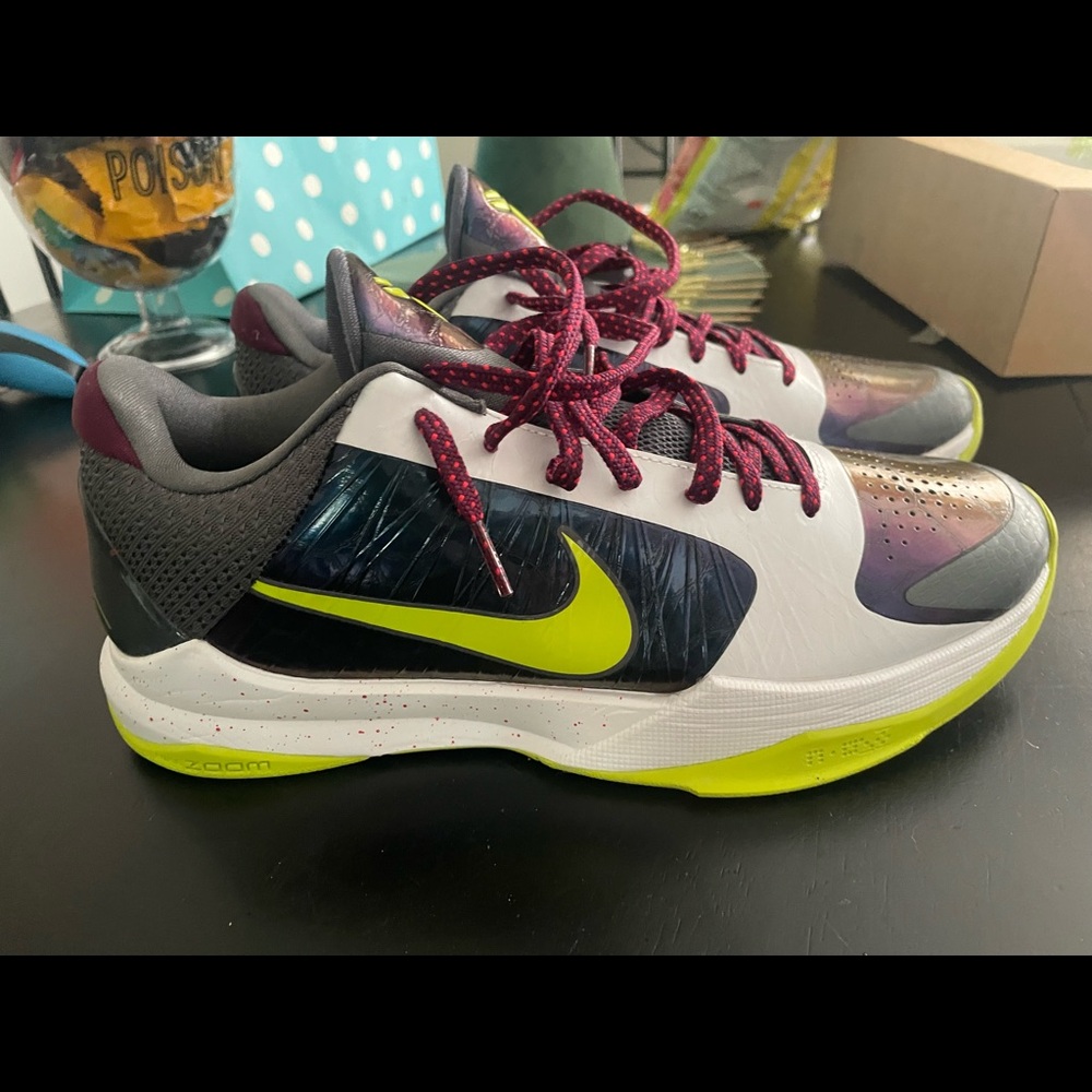 ZOOM KOBE 5 PROTRO 'CHAOS' 2020